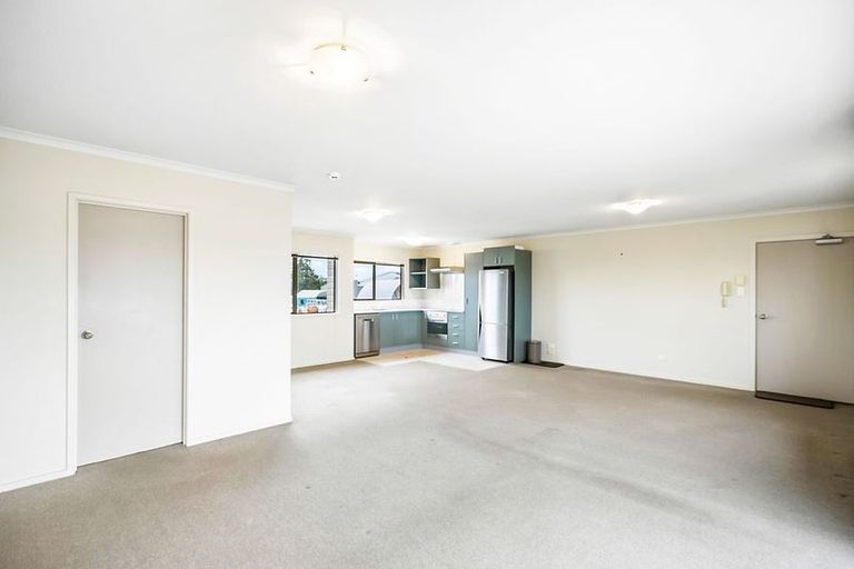 Photo of property in St Claire Village, 183/172 Mcleod Road, Te Atatu South, Auckland, 0610