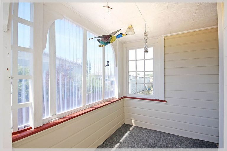 Photo of property in 58 Avenue Road, Foxton, 4814