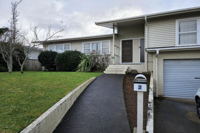 Photo of property in 2 Blenheim Place, Vogeltown, New Plymouth, 4310