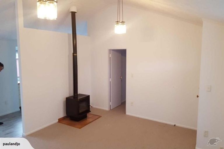 Photo of property in 1a Mahupuku Street, Greytown, 5712