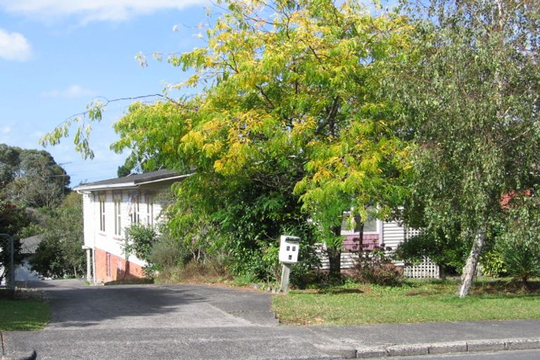 Photo of property in 1/59 Jaemont Avenue, Te Atatu South, Auckland, 0610