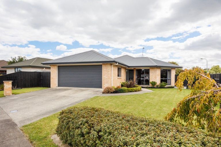 Photo of property in 49 Peter Hall Drive, Kelvin Grove, Palmerston North, 4414