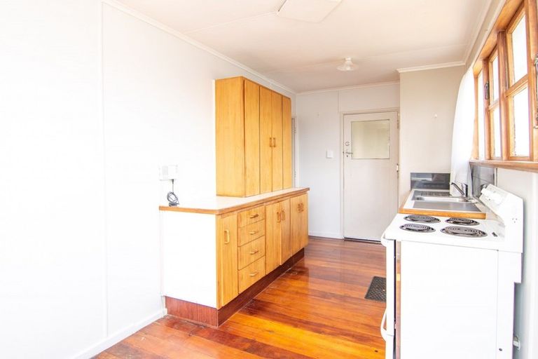 Photo of property in 10 Thames Street, Roslyn, Palmerston North, 4414