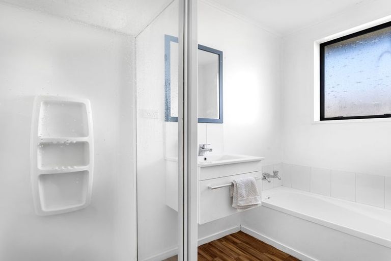 Photo of property in 1/202 Grimseys Road, Redwood, Christchurch, 8051