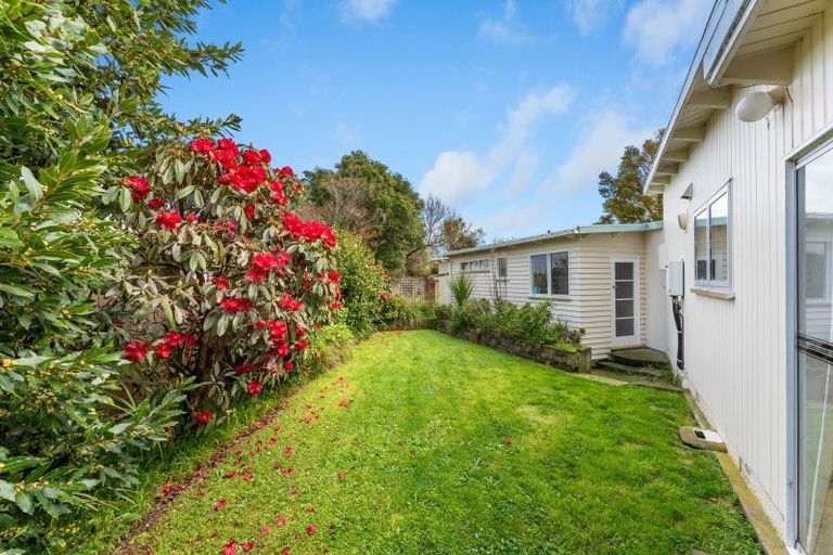 Photo of property in 84 Pahiatua Street, Hokowhitu, Palmerston North, 4410