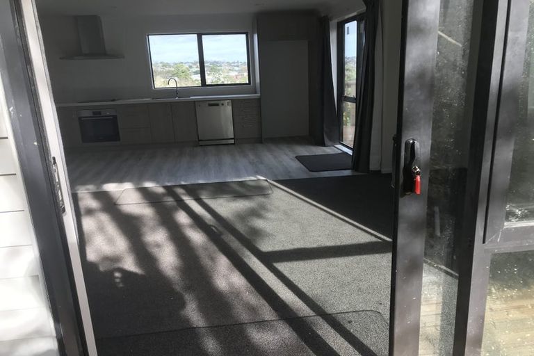 Photo of property in 38 Tree View Avenue, Glenfield, Auckland, 0629