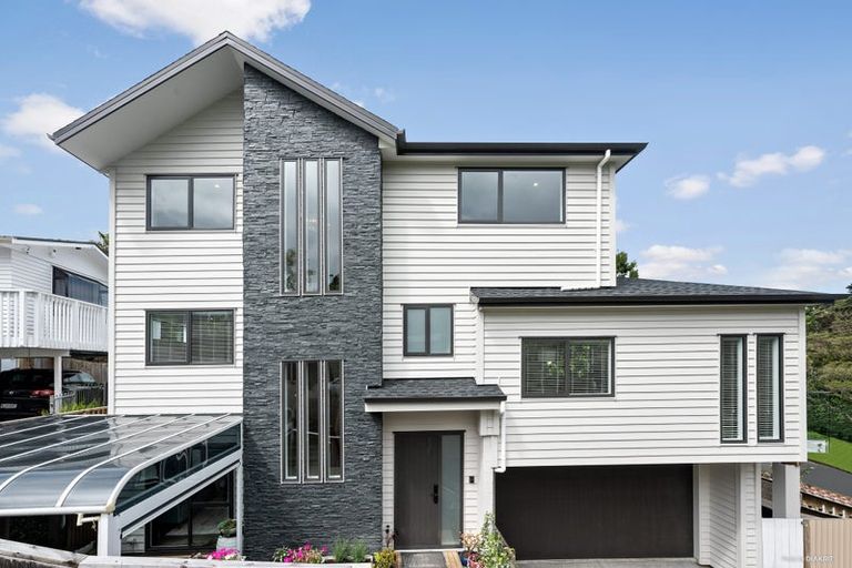 Photo of property in 21 Coroglen Avenue, Birkenhead, Auckland, 0626