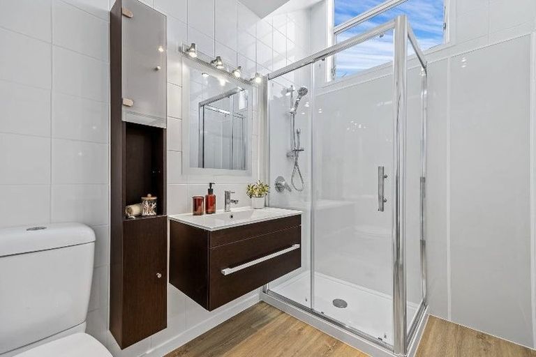 Photo of property in 72b Office Road, Merivale, Christchurch, 8014