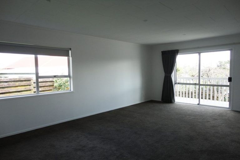 Photo of property in 69 Marendellas Drive, Bucklands Beach, Auckland, 2014