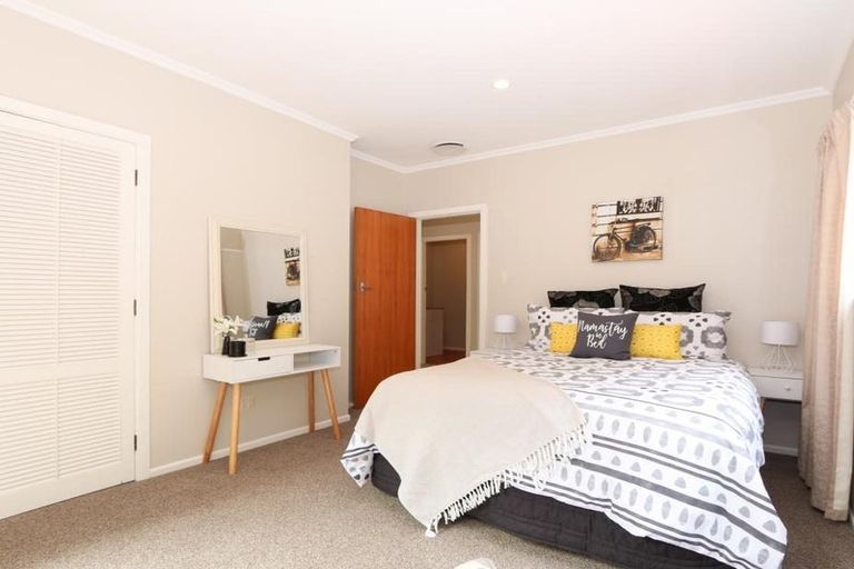 Photo of property in 5 Maldive Street, Khandallah, Wellington, 6035