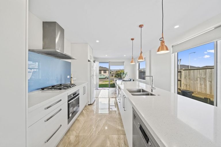 Photo of property in 34 Tawhiti Road, Pukekohe, 2120