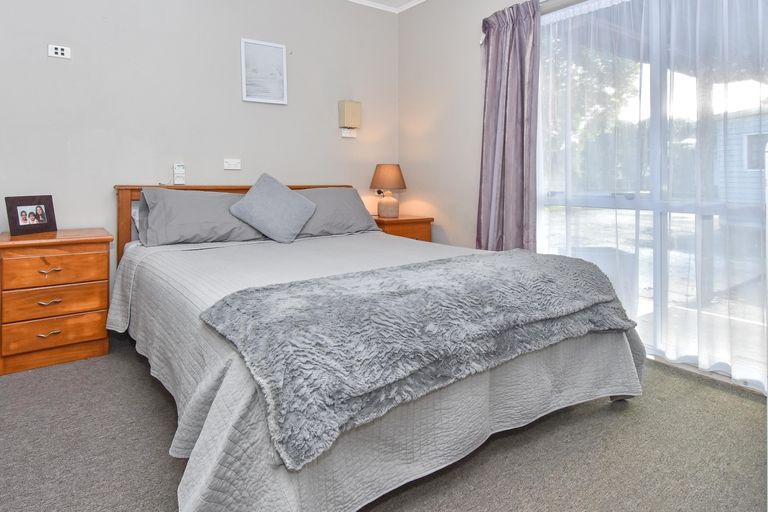 Photo of property in 31 Brentford Place, Manurewa, Auckland, 2102