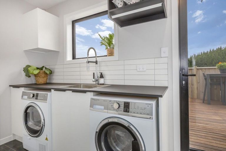 Photo of property in 15 Yorkshire Close, Whitby, Porirua, 5024