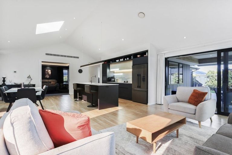 Photo of property in 16 Valour Drive, Rangiora, 7400