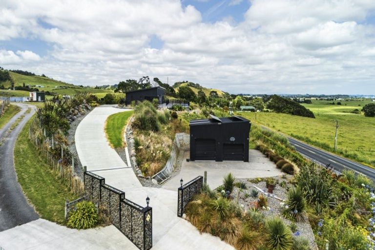 Photo of property in 574 Mokau Road, Mimi, Urenui, 4377