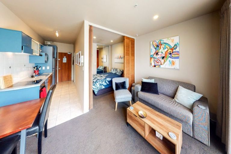 Photo of property in Atrium Towers, 5p/154 The Terrace, Wellington Central, Wellington, 6011