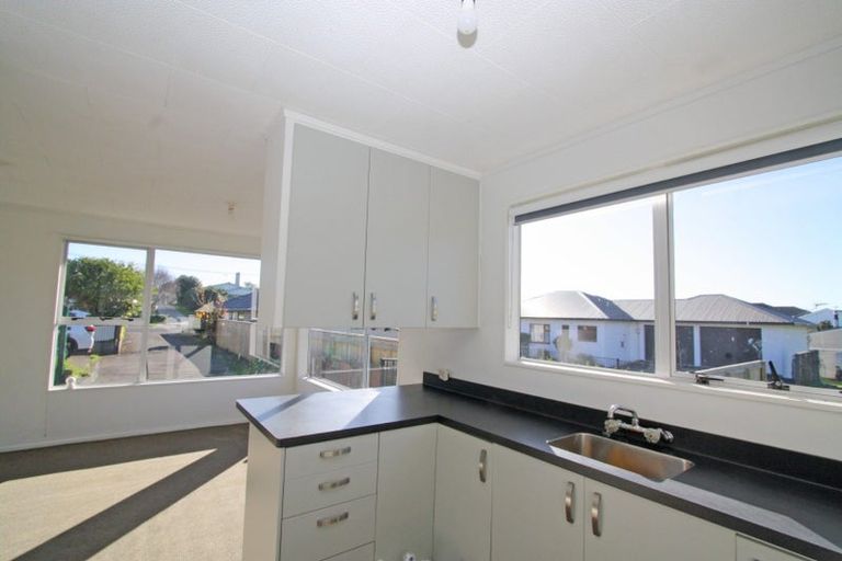 Photo of property in 2/47 South Road, Blagdon, New Plymouth, 4310