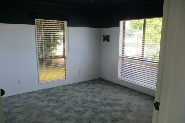 Photo of property in 10 Te Kama Street, Levin, 5510