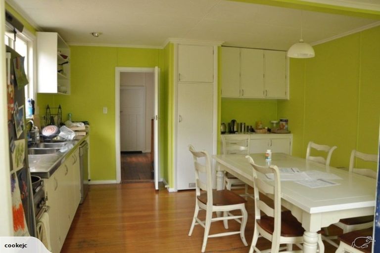 Photo of property in 23 Moir Street, Mount Victoria, Wellington, 6011