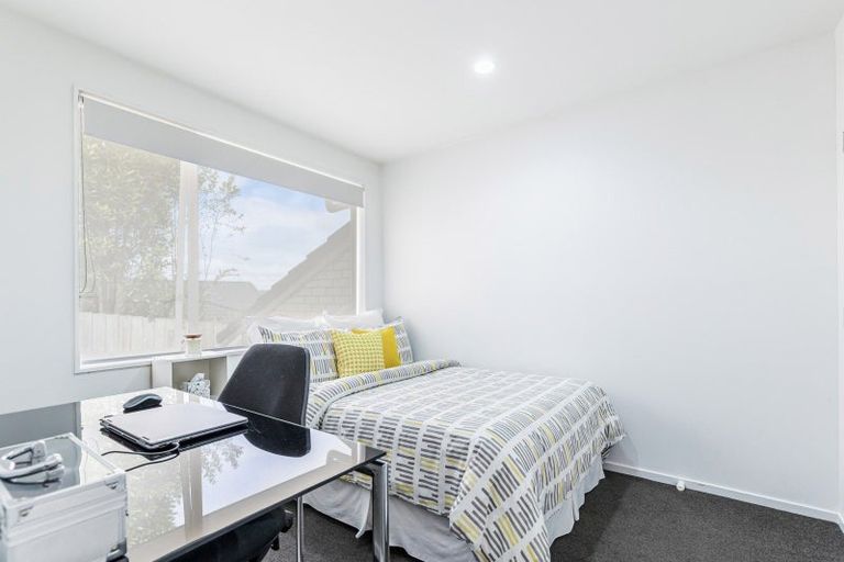 Photo of property in 23 Henry Partington Place, Greenhithe, Auckland, 0632
