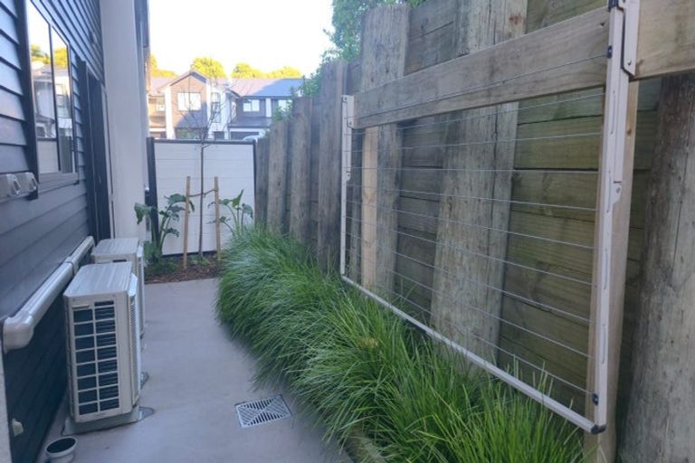 Photo of property in 52 Martingale Drive, Whitby, Porirua, 5024