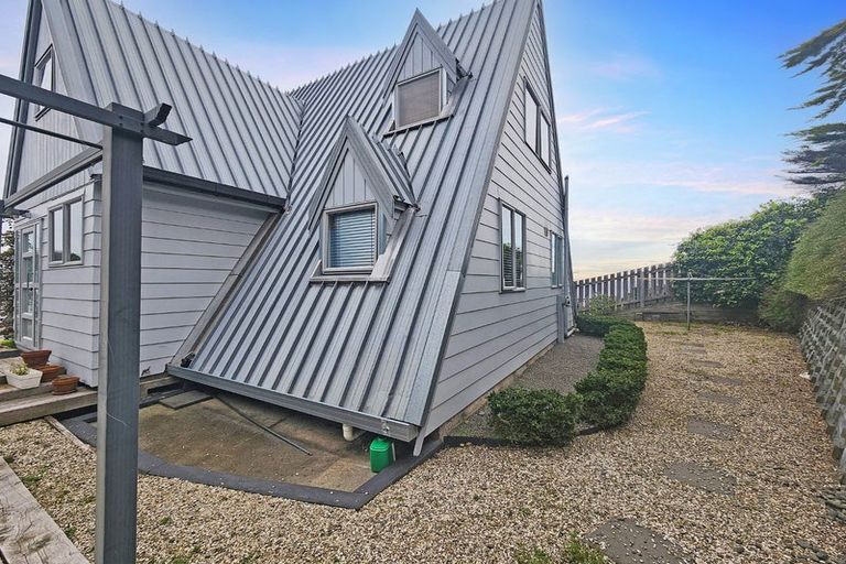 Photo of property in 6 Fitzroy Road, Bluff Hill, Napier, 4110