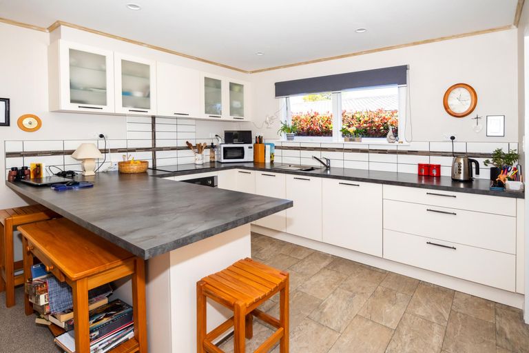 Photo of property in 71 Main North Road, Geraldine, 7930