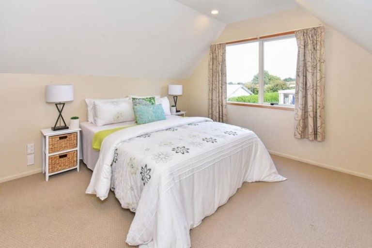 Photo of property in 3a Stevenson Road, Clarks Beach, 2122