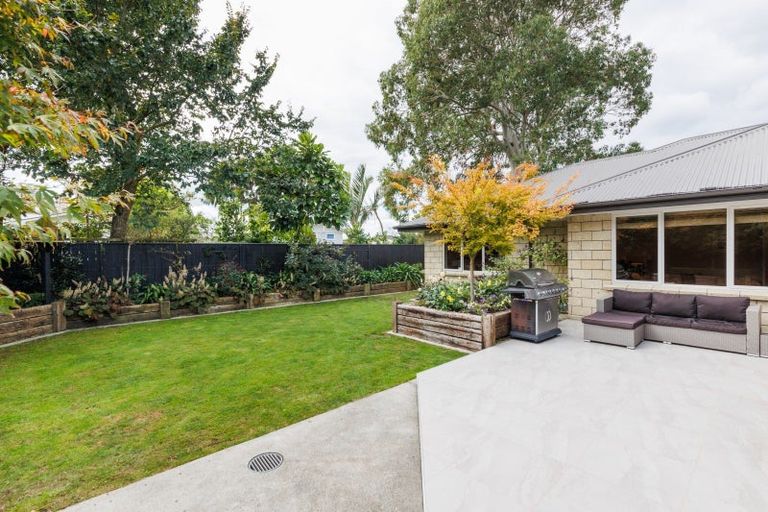Photo of property in 9 Riverstone Grove, Hokowhitu, Palmerston North, 4410