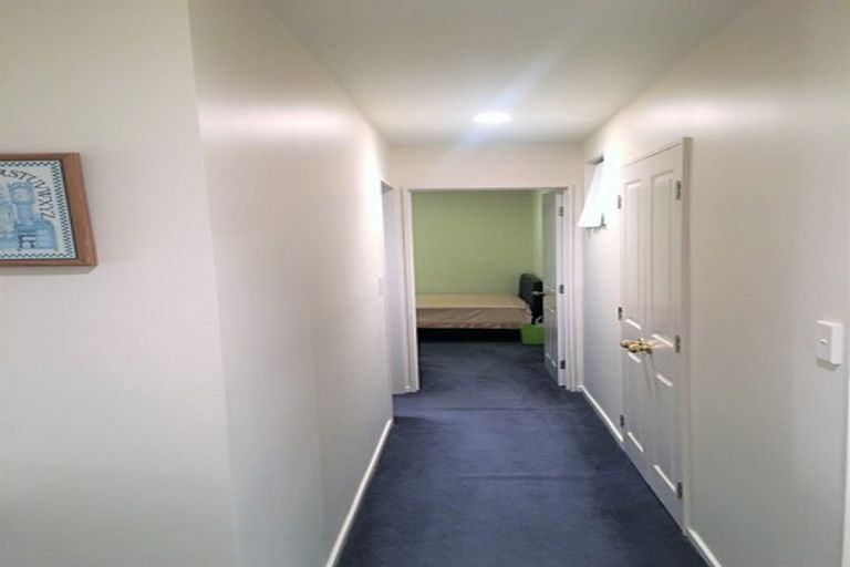 Photo of property in 4 Rosefield Lane, Northcote, Christchurch, 8052