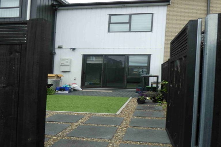 Photo of property in 80 Manarini Road, Westgate, Auckland, 0614