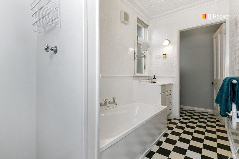 Photo of property in 4 Belleknowes Terrace, Belleknowes, Dunedin, 9011