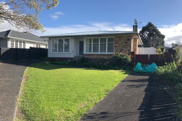 Photo of property in 38 Kervil Avenue, Te Atatu Peninsula, Auckland, 0610