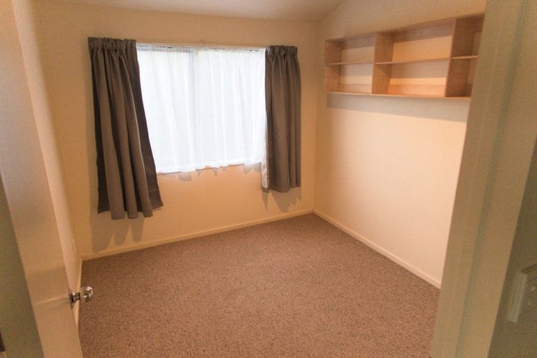 Photo of property in 5/5 Kilham Avenue, Northcote, Auckland, 0627