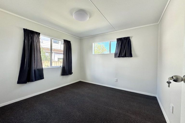Photo of property in 23 Everglade Drive, Goodwood Heights, Auckland, 2105