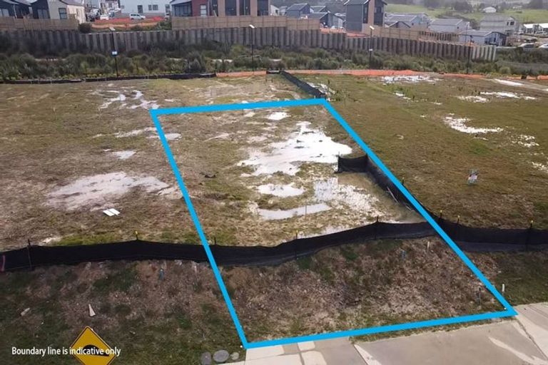 Photo of property in 17 Paretao Street, Massey, Auckland, 0614