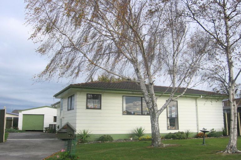 Photo of property in 9 Cedar Grove, Highbury, Palmerston North, 4412