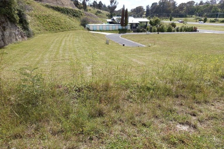 Photo of property in 65 Oak Road, Poraiti, Napier, 4112