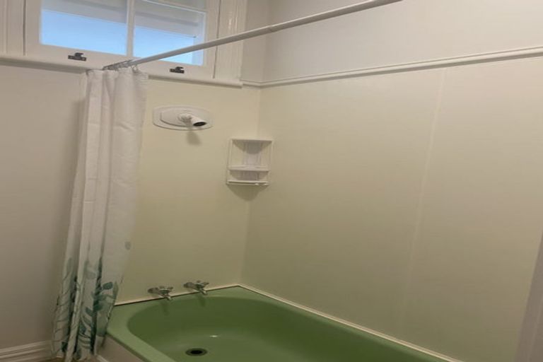 Photo of property in 10 St Aubyn Street, Devonport, Auckland, 0624