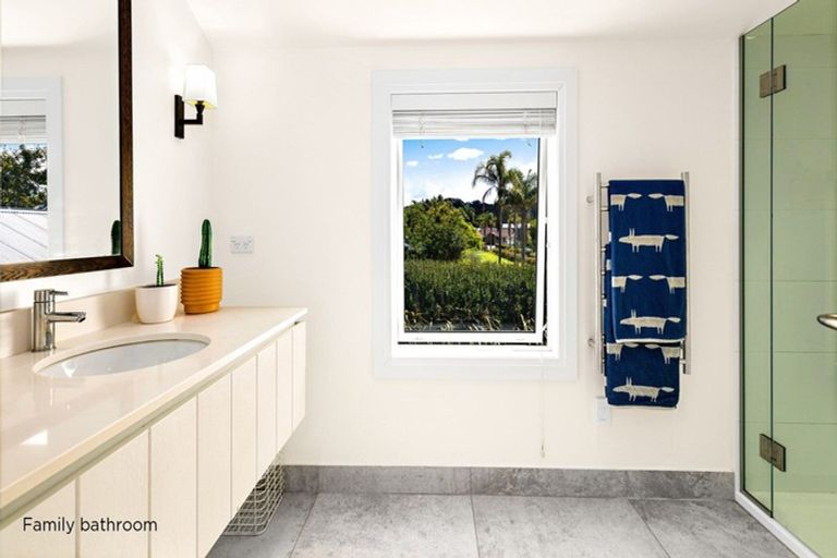 Photo of property in 1 Sandpiper Avenue, Point Wells, Warkworth, 0986