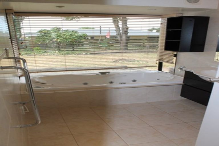 Photo of property in 24c Canberra Place, Redwood, Christchurch, 8051