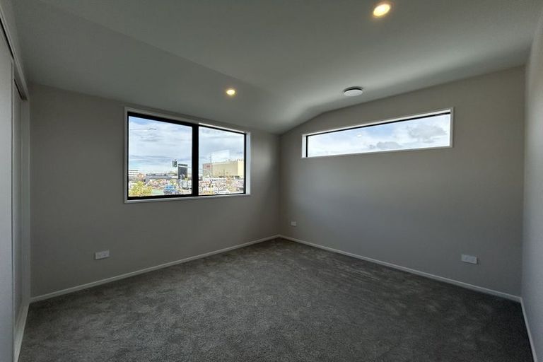 Photo of property in 1/66 Main North Road, Papanui, Christchurch, 8052