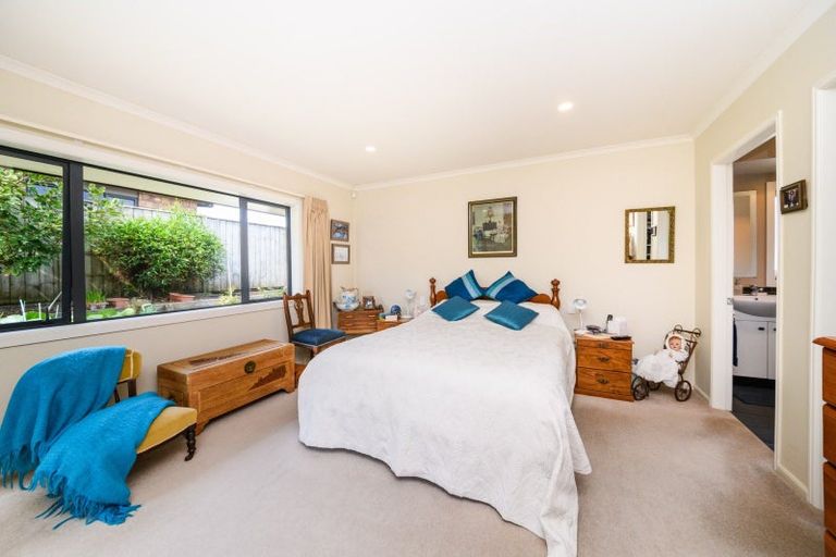 Photo of property in 22 Masefield Terrace, Kelvin Grove, Palmerston North, 4414