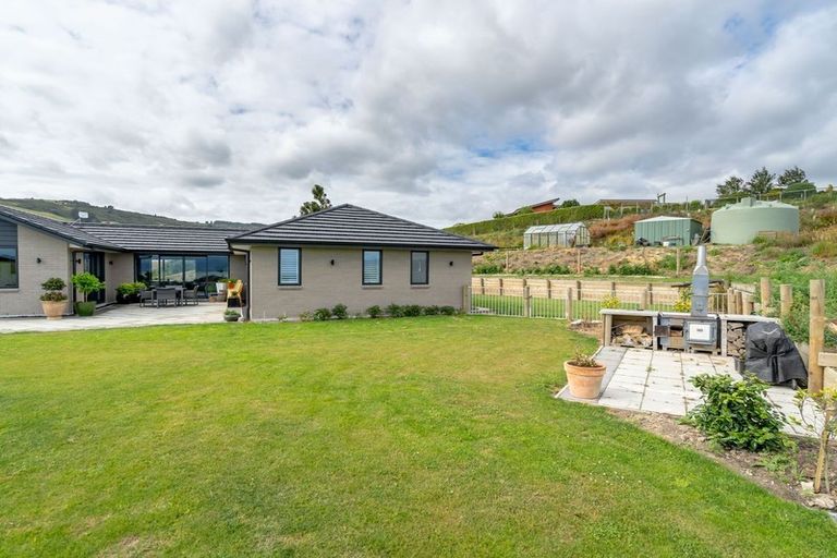 Photo of property in 20 Mallard Drive, Waihola, Outram, 9073