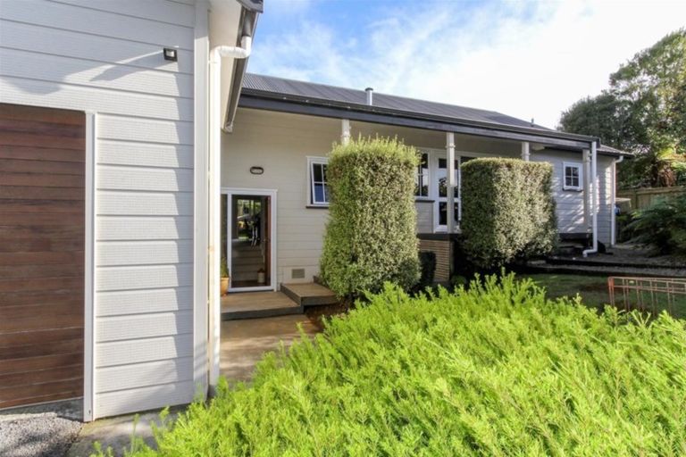 Photo of property in 52a Poplar Grove, Whalers Gate, New Plymouth, 4310