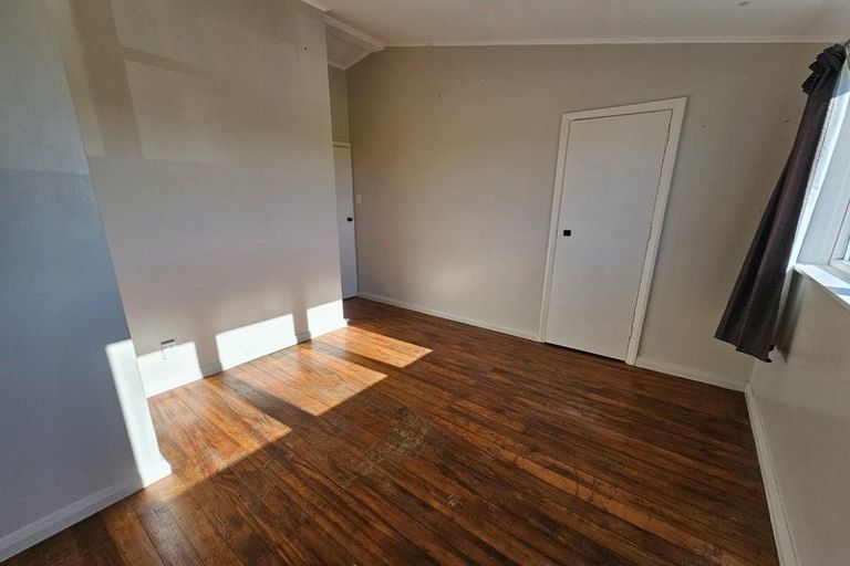 Photo of property in 85-87 Banks Street, Marfell, New Plymouth, 4310