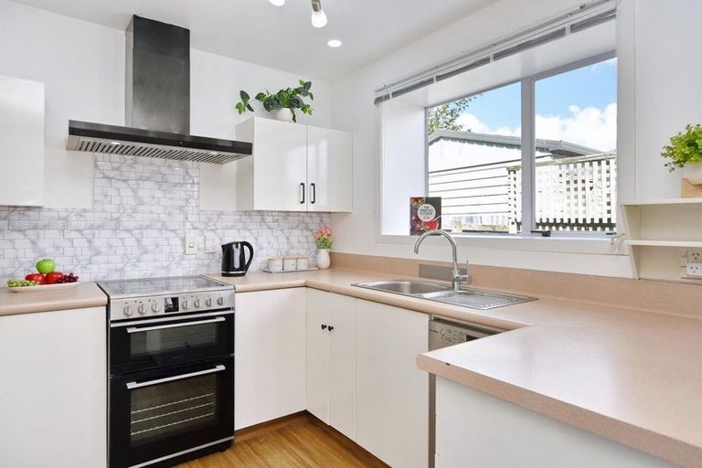 Photo of property in 97b Waltham Road, Sydenham, Christchurch, 8023