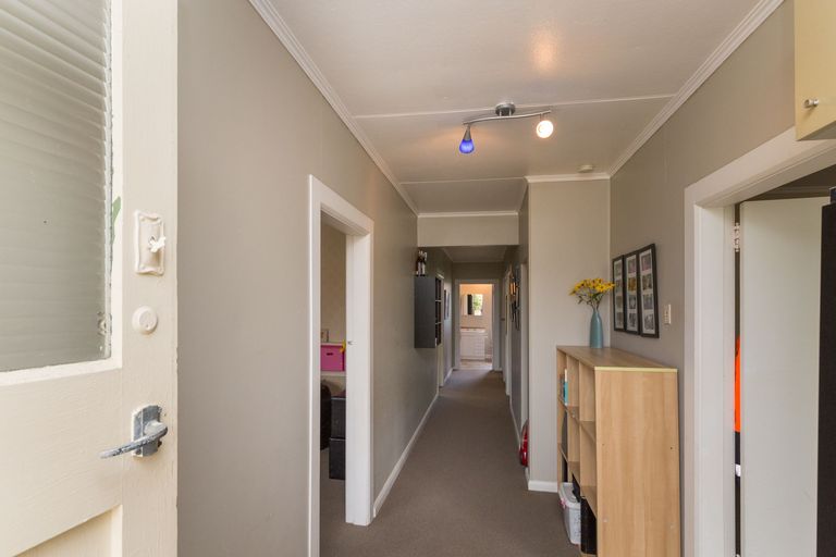 Photo of property in 132 College Street, Awapuni, Palmerston North, 4412
