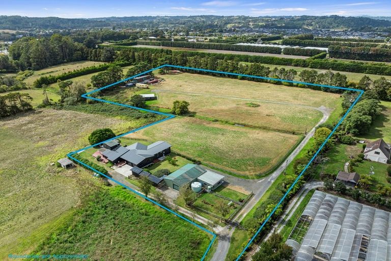 Photo of property in 216 Riverhead Road, Kumeu, 0892