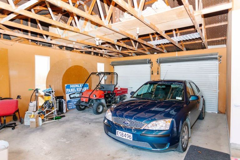 Photo of property in 241 Adelaide Road, Dannevirke, 4930